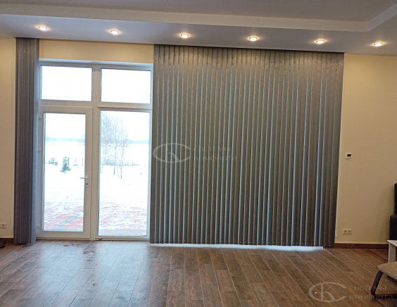 Вертикальные алюминиевые жалюзи