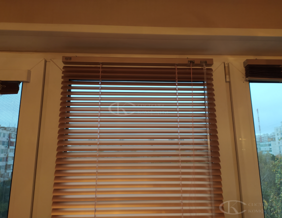 Горизонтальные алюминиевые жалюзи